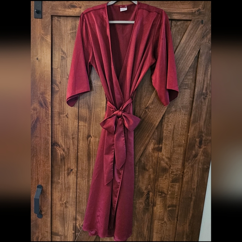 Cabernet Sleepwear Robe - Picture 2 of 7
